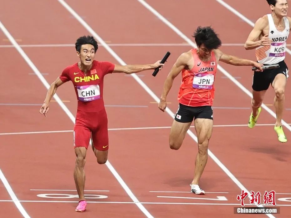 17岁开启职业征程的陈佳鹏在杭州亚运会4×100米接
