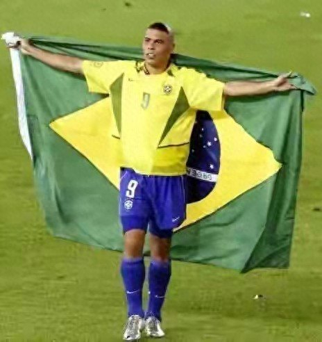2002年巴西世界杯3R组合：里瓦尔多与罗纳尔多的