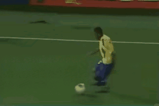 2002年巴西世界杯3R组合：里瓦尔多与罗纳尔多的