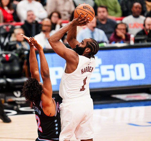 东契奇60分力压哈登文班亚马当选今日最佳球员