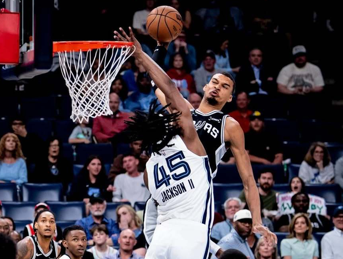 文班亚马高阶数据逼近亚历山大 或成NBA历史最年