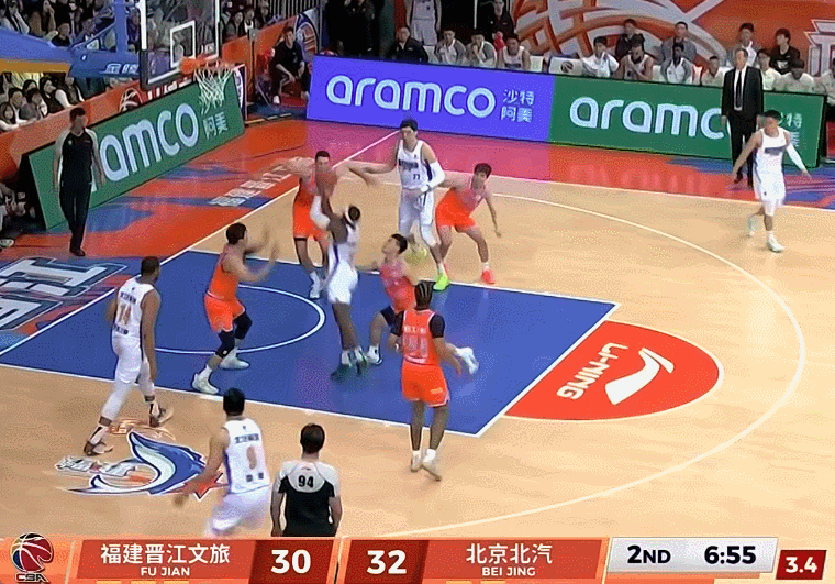 福建逆转终结北京四连胜 皮特森砍38分率队爆冷